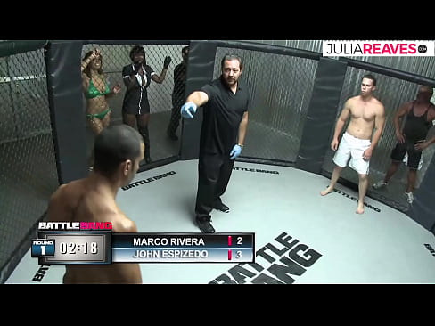❤️ Ultimate Fighter šuká dievča s číslom hneď po zápase v ringu Sex video na nás ❤