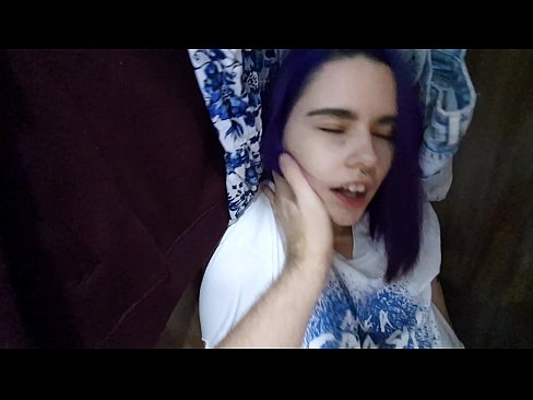 ❤️ Našiel som svoju sestru v skrini a pomohol som jej spraviť sa Sex video na nás ❤